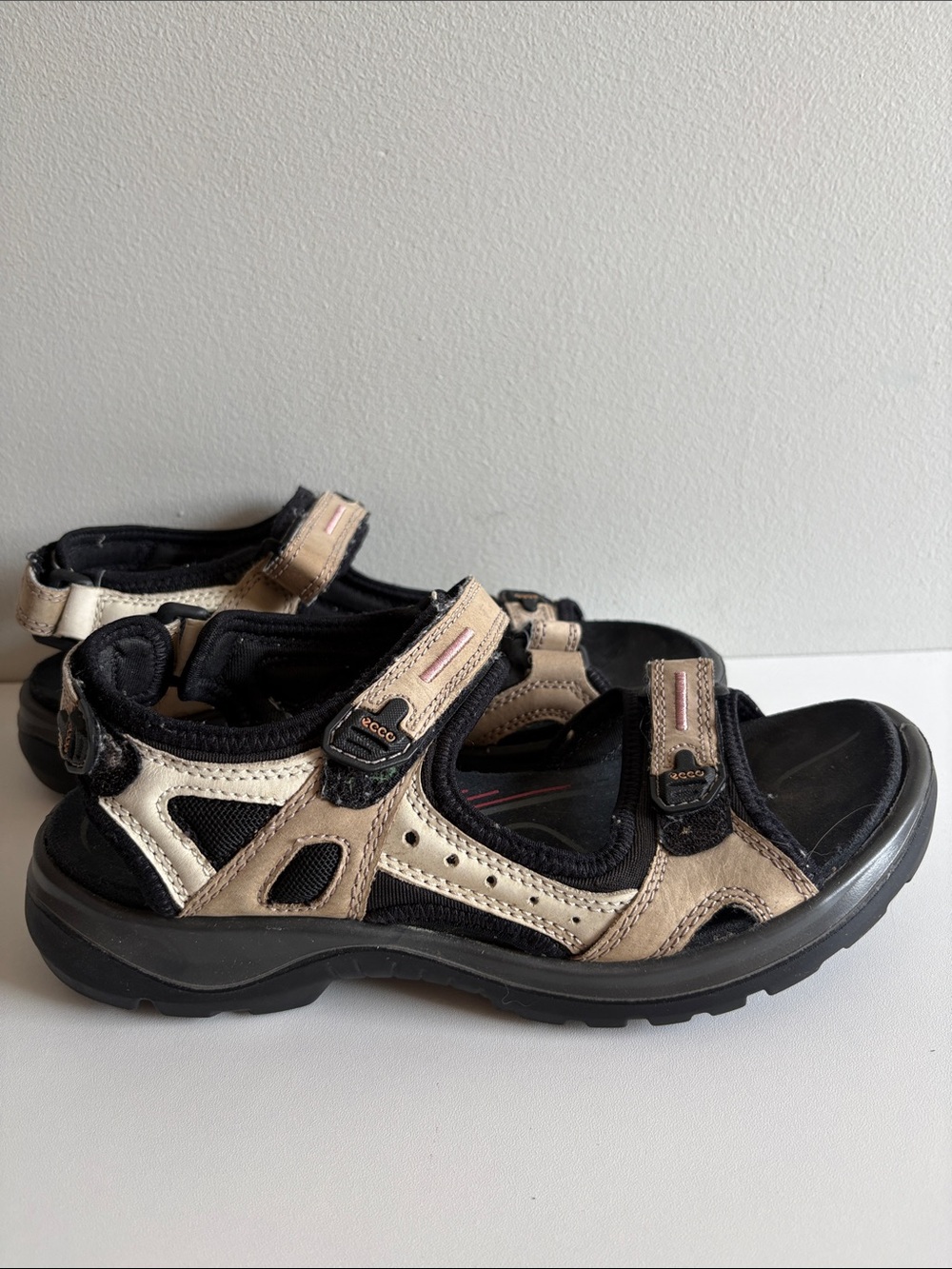 ECCO Size 40 Sport Walking Sandals Tan Black Leather Receptor Hiking